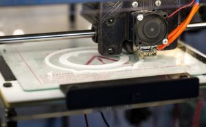 Design and Fabrication of a Hybrid 3D Bioprinter