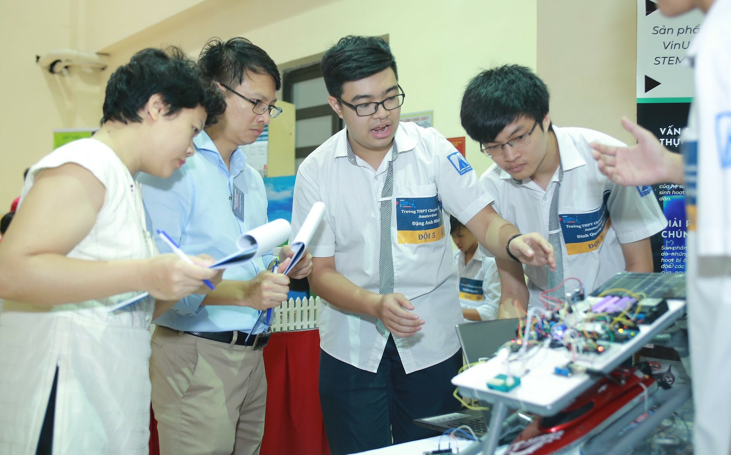 VinUniversity Opens a Free Course on Robotics for Students