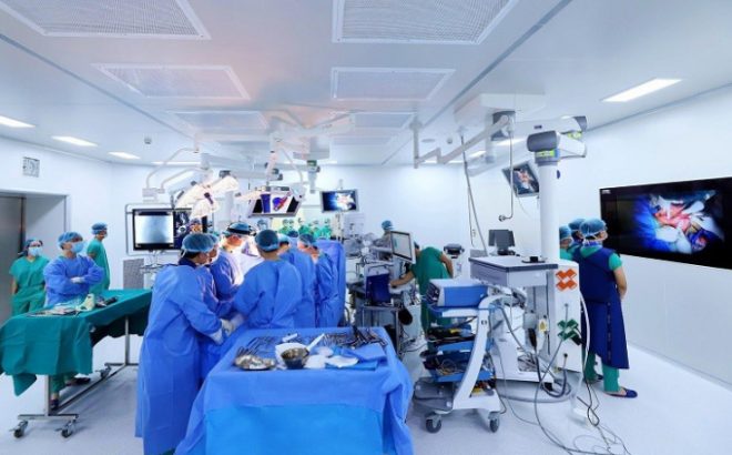 VinUniversity Researcher Performs the First Pelvic Replacement Using 3D-printed Technology in Vietnam