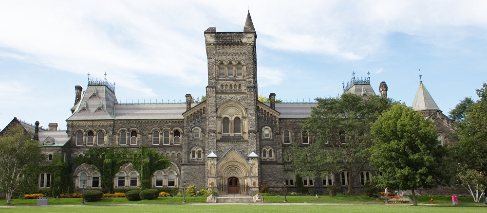 [Student Exchange] VinUniversity Students can Take Part in a Student Exchange Program at Canada’s No.1 University