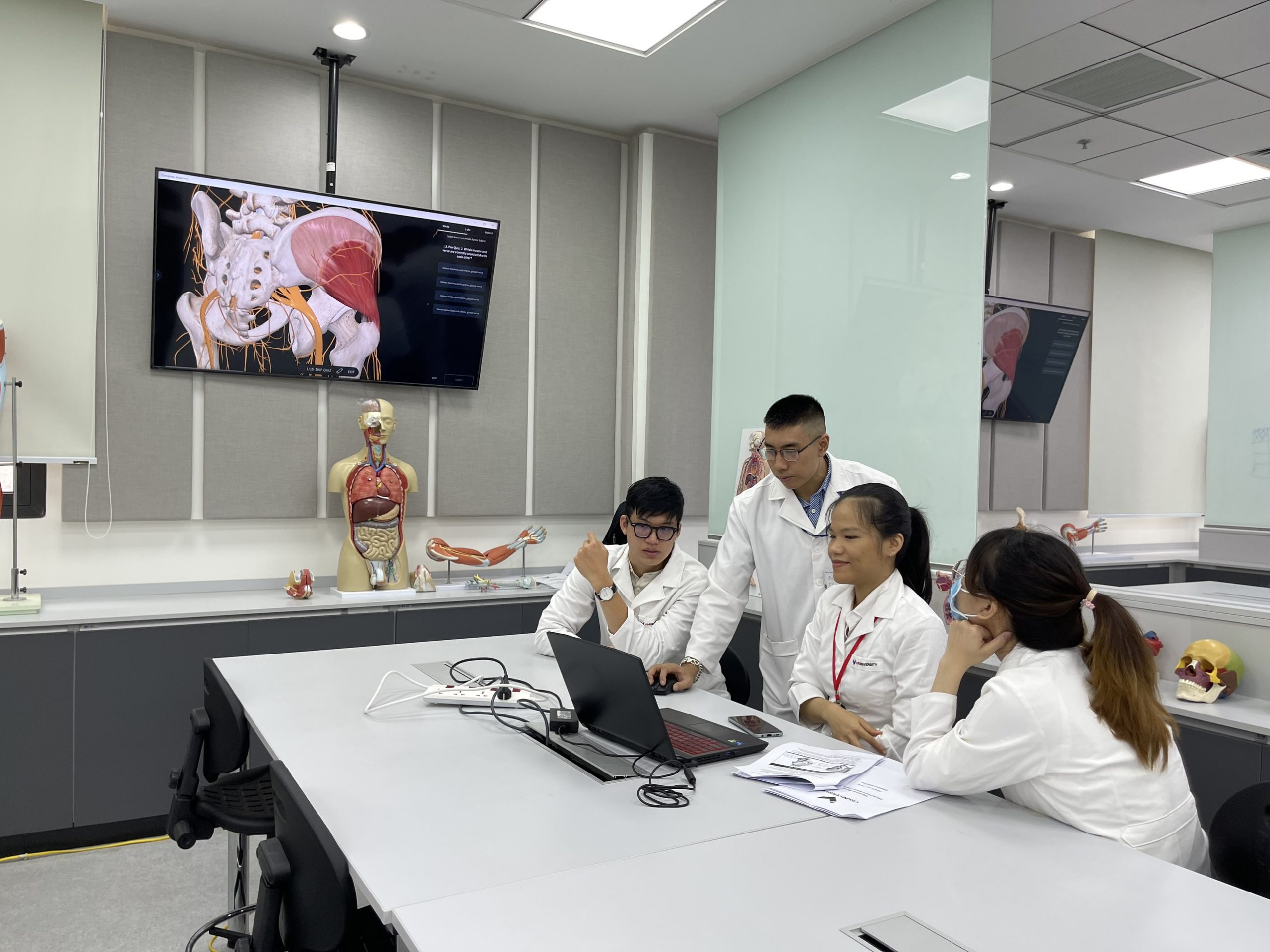 VinUniversity Welcomed Students from The University of Medicine and Pharmacy at Ho Chi Minh City