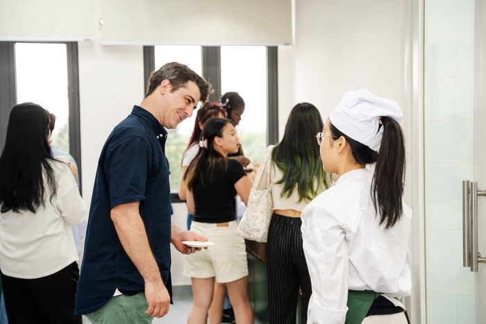 Ngành Quản trị khách sạn khối C00 ở Hà Nội - Học ở đâu tốt? hình 4 nganh-quan-tri-khach-san-khoi-c00-o-ha-noi-hoc-o-dau-tot-hinh-4.jpg