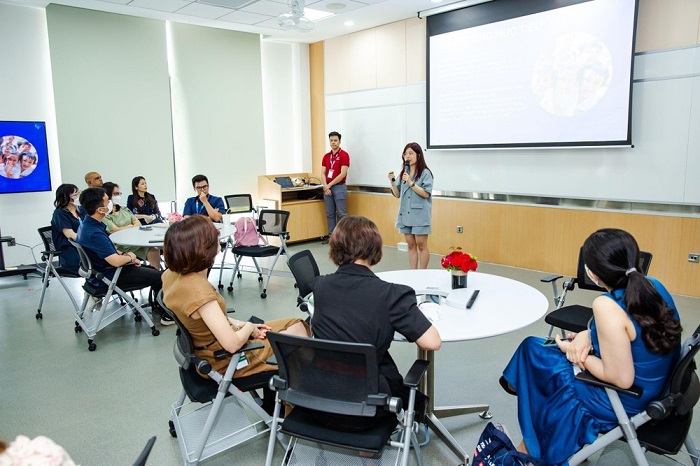 Cách trả lời câu hỏi: “Do you want to be shown in the advertisement?” hay trong part 1 hình 4 cach-tra-loi-cau-hoi-do-you-want-to-be-shown-in-the-advertisement-hay-trong-part-1-hinh-4.jpg