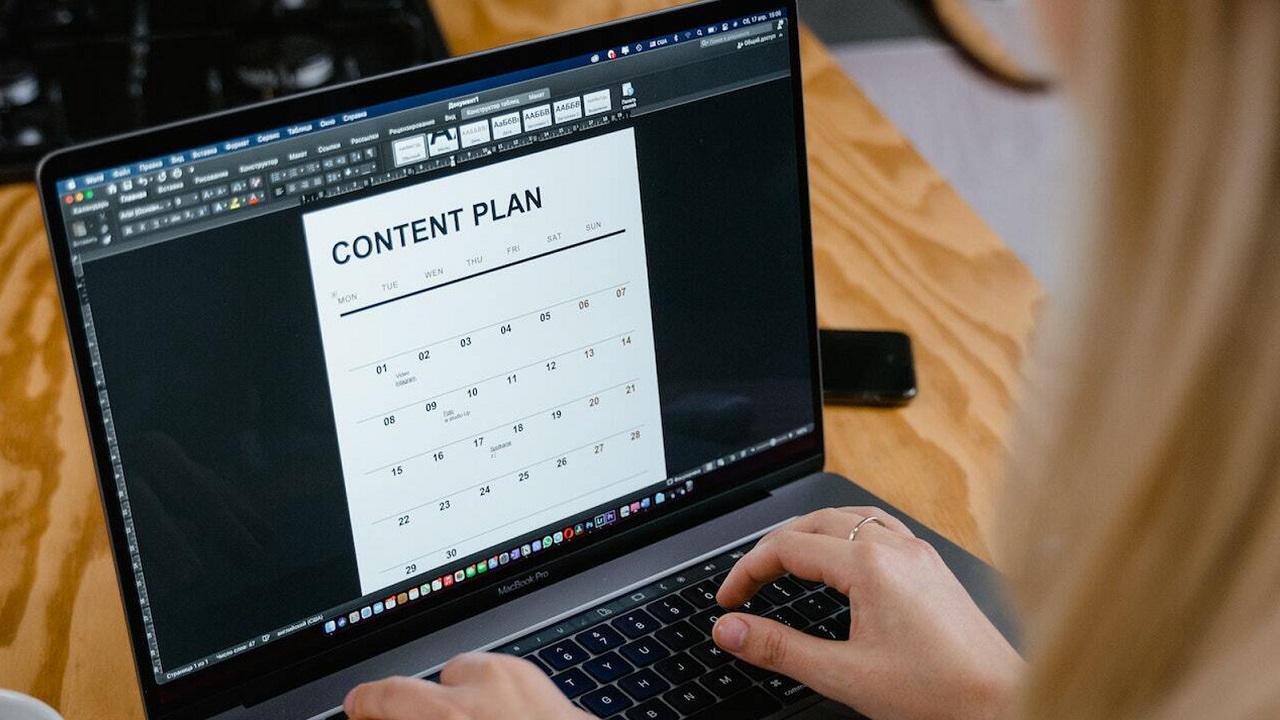 Cách xây dựng mẫu Plan Content cho Fanpage: Tạo dấu ấn riêng cho thương hiệu