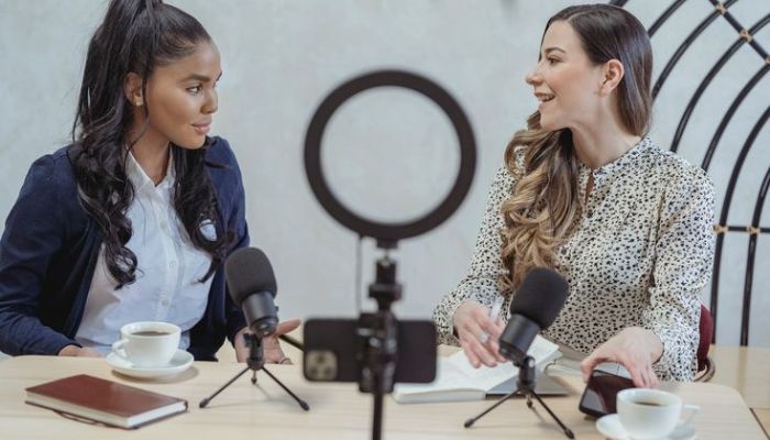 Giải đáp Influencer Marketing Hub là gì? Vai trò và lợi ích trong Marketing hình 3 giai-dap-influencer-marketing-hub-la-gi-vai-tro-va-loi-ich-trong-marketing-hinh-3.jpg