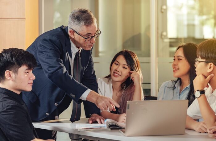 Học Marketing thi khối nào? Tất tần tật thông tin tuyển sinh bạn cần biết hình 2 hoc-marketing-thi-khoi-nao-tat-tan-tat-thong-tin-tuyen-sinh-ban-can-biet-hinh-2.jpg