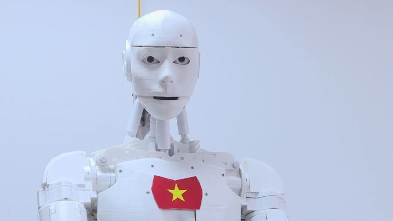 Robot trí tuệ nhân tạo đầu tiên của Việt Nam chế tạo phục vụ cho ngành gì?