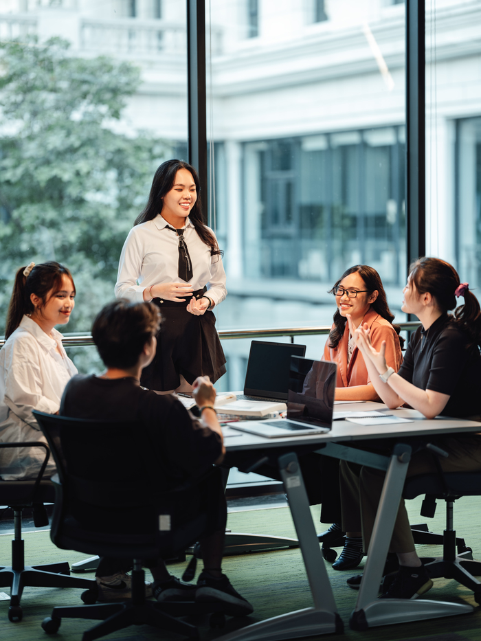 Tìm hiểu cách sử dụng preposition trong IELTS hình 1 tim-hieu-cach-su-dung-preposition-trong-ielts-hinh-1.jpg