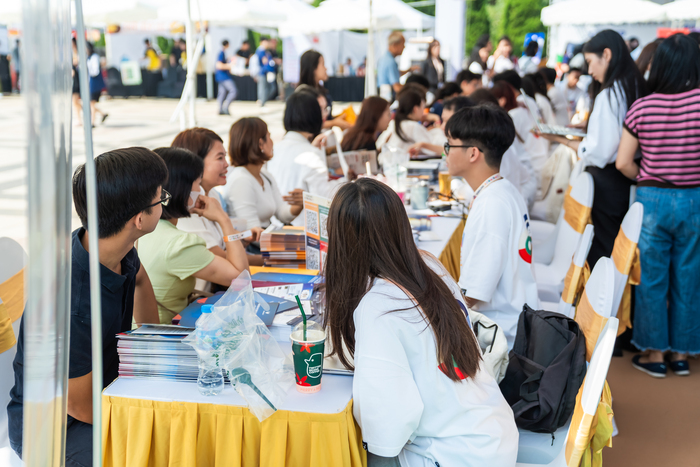 Key Visual là gì? Tầm quan trọng Key Visual trong Marketing hình ảnh 5 key-visual-la-gi-nhung-anh-huong-key-visual-trong-marketing-hinh-anh-5.jpg