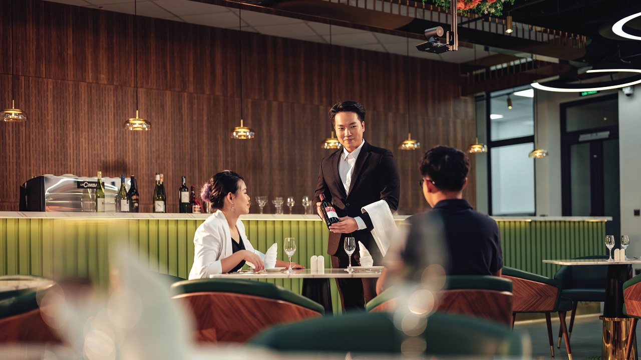 Tuyển sinh ngành Quản trị Khách sạn: Học gì? Ra trường làm gì?