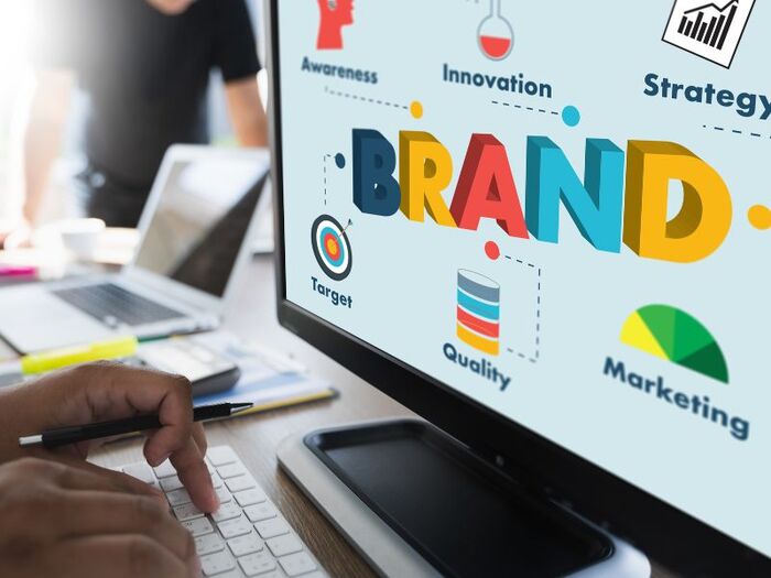 Visual Identity là gì? Tầm quan trọng và cách xây dựng hiệu quả hình 4 visual-identity-la-gi-tam-quan-trong-va-cach-xay-dung-hieu-qua-hinh-4.jpg