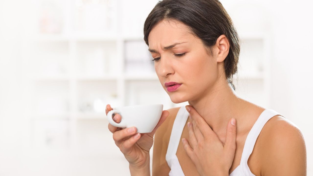 Đau họng nên làm gì để không biến chứng thành viêm họng mãn tính?