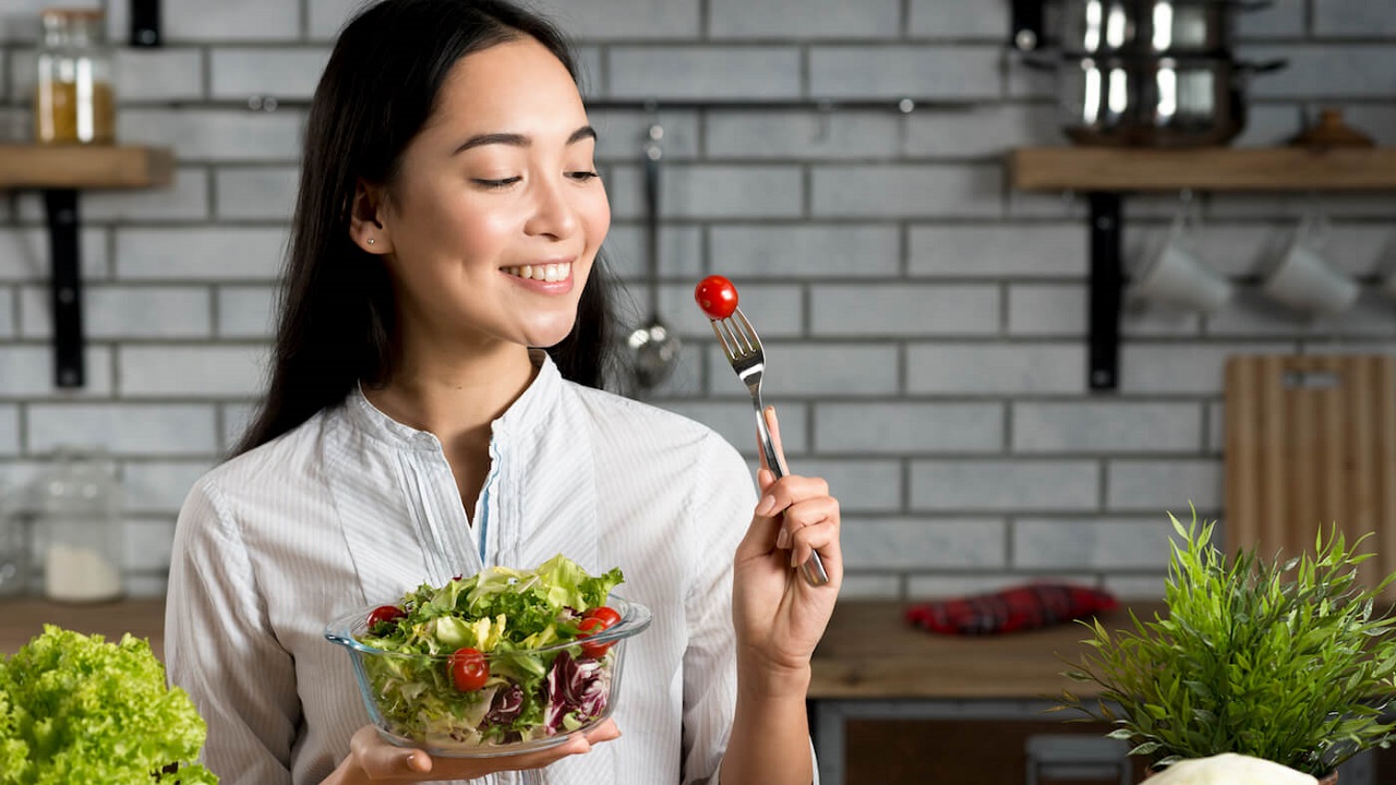 Mụn nội tiết do rối loạn hormone: Nguyên nhân và cách cân bằng