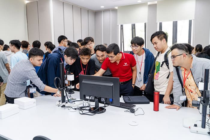 Sử dụng "Aim to V hay Ving?" – Cách dùng đúng và mẹo ghi nhớ hiệu quả hình 4 su-dung-aim-to-v-hay-ving-cach-dung-dung-va-meo-ghi-nho-hieu-qua-hinh-4.jpg