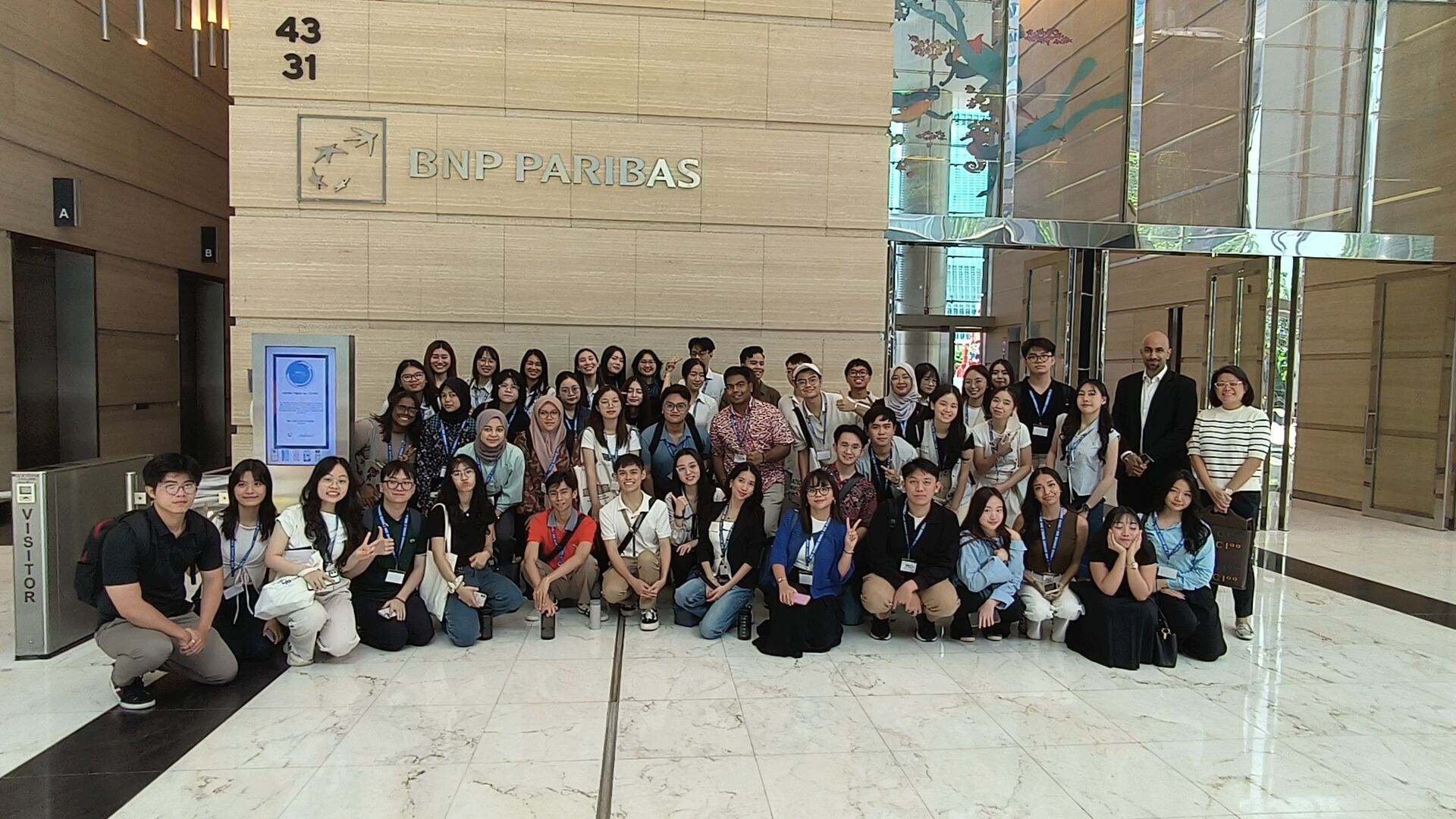 A Glimpse into the Future: VinUni Students’ Transformative Journey to NUS Business School