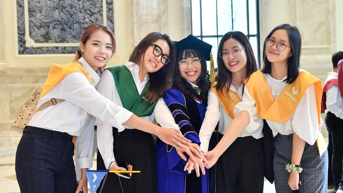 Bí quyết chinh phục bài tập thì hiện tại tiếp diễn hình 5 bi-quyet-chinh-phuc-bai-tap-thi-hien-tai-tiep-dien-hinh-5.jpg