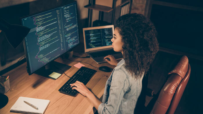 Học khoa học máy tính ra làm gì? Phân biệt với Công nghệ thông tin hình ảnh 2 hoc-khoa-hoc-may-tinh-ra-lam-gi-phan-biet-voi-cong-nghe-thong-tin-hinh-anh-2.jpg