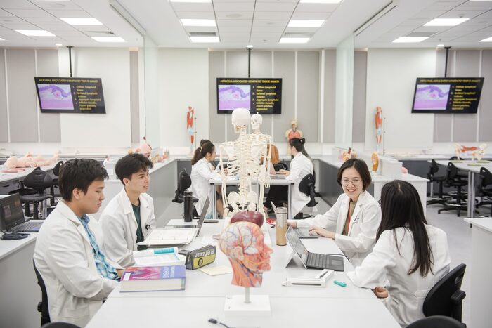 Kỹ thuật đặt sonde dạ dày và những lưu ý khi chăm sóc người bệnh hình 4 ky-thuat-dat-sonde-da-day-va-nhung-luu-y-khi-cham-soc-nguoi-benh-hinh-4.jpg