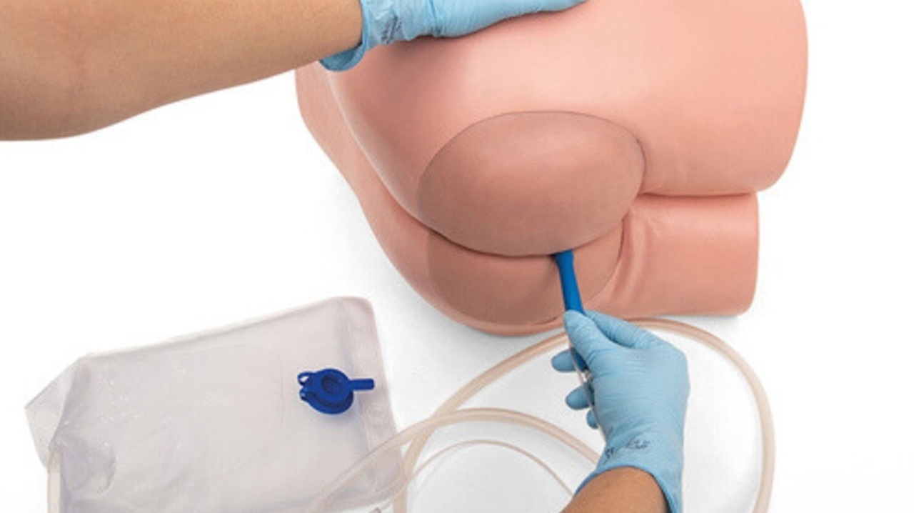 Kỹ thuật đặt sonde hậu môn: Quy trình thực hiện và cảm giác đau có đáng lo?