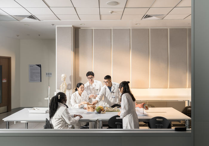 Kỹ thuật tiêm dưới da - Ưu, nhược điểm và cách thực hiện hình 4 ky-thuat-tiem-duoi-da-uu-nhuoc-diem-va-cach-thuc-hien-hinh-anh-4.jpg