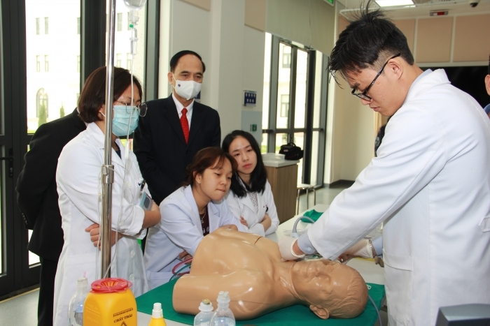 Phân biệt gây mê và gây tê tủy sống: Kiến thức trước khi phẫu thuật hình 3 phan-biet-gay-me-va-gay-te-tuy-song-kien-thuc-truoc-khi-phau-thuat-hinh-3.jpg