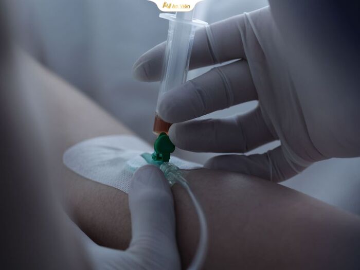 Quy trình kỹ thuật tiêm tĩnh mạch: Hướng dẫn chi tiết và vị trí thực hiện hình 2 quy-trinh-ky-thuat-tiem-tinh-mach-huong-dan-chi-tiet-va-vi-tri-thuc-hien-hinh-2.jpg