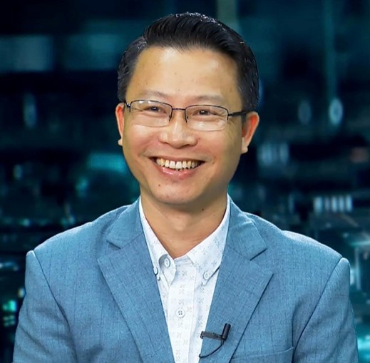 Phan Manh Huong, Prof.