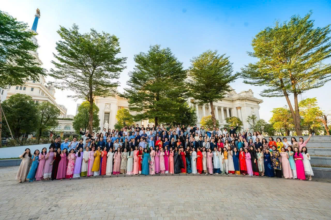 Vietnamese Teachers' Day 2024