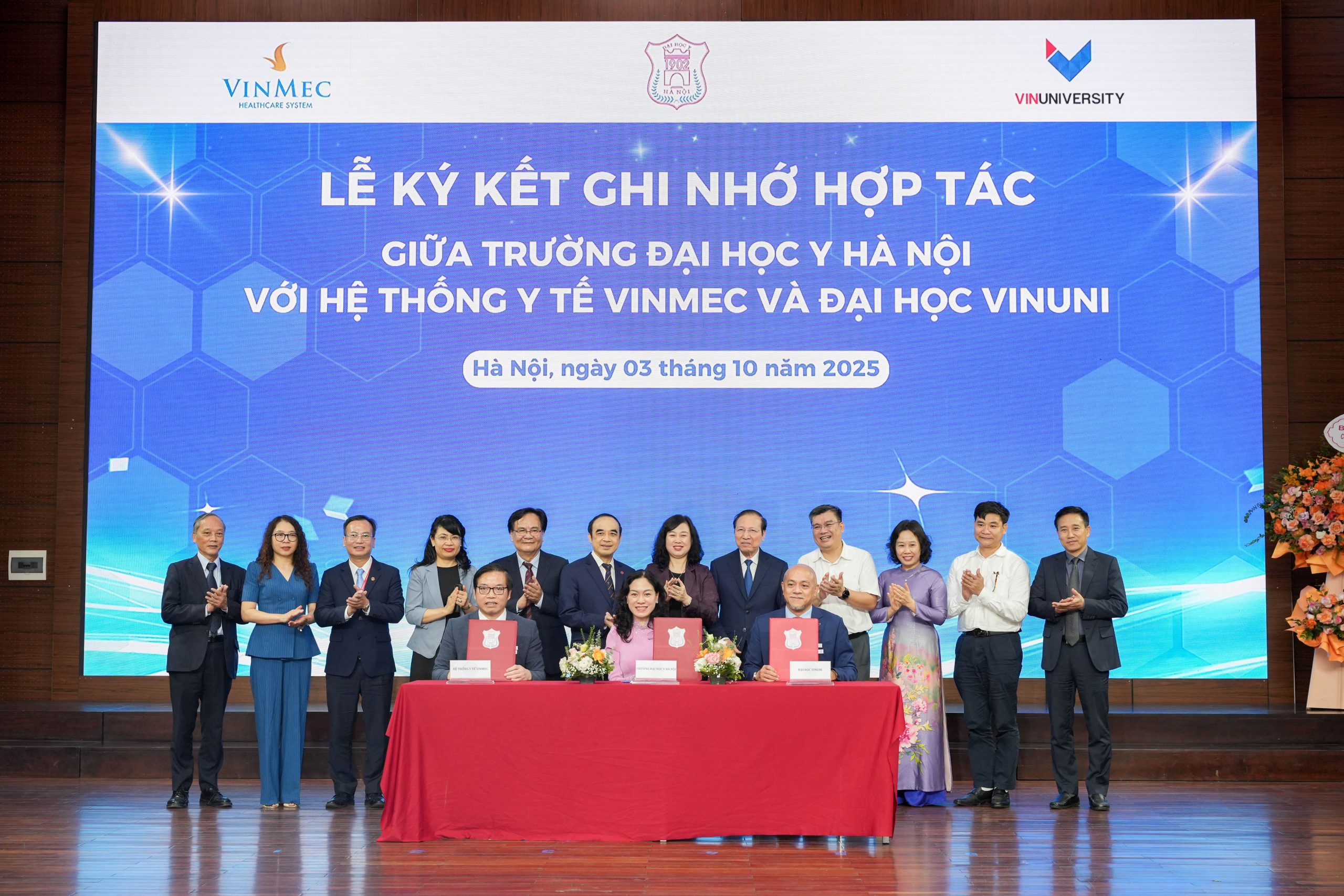 Joining Forces for Community Health: VinUni, Vinmec, and Hanoi Medical University Sign a Strategic Partnership to Develop a Comprehensive Healthcare Ecosystem in Vietnam