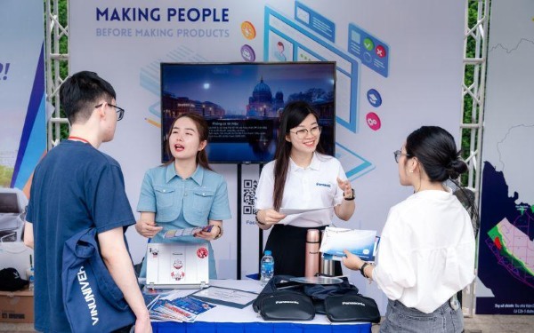 Các điểm dừng đánh giá nghề nghiệp tại VinUni giúp sinh viên thu hẹp khoảng cách giữa lý thuyết và thực tiễn.