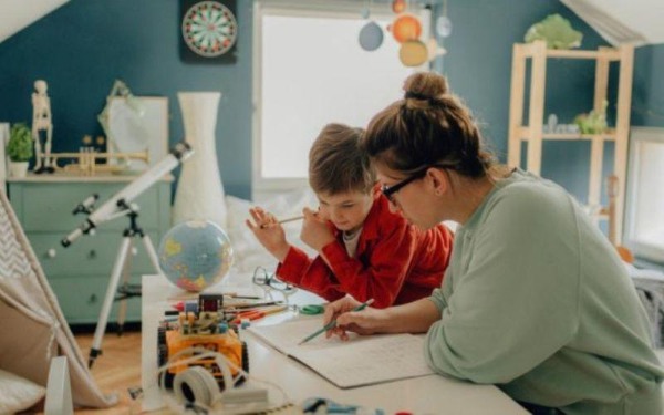 Học sinh/trẻ em là trung tâm của phương pháp Montessori Homeschooling