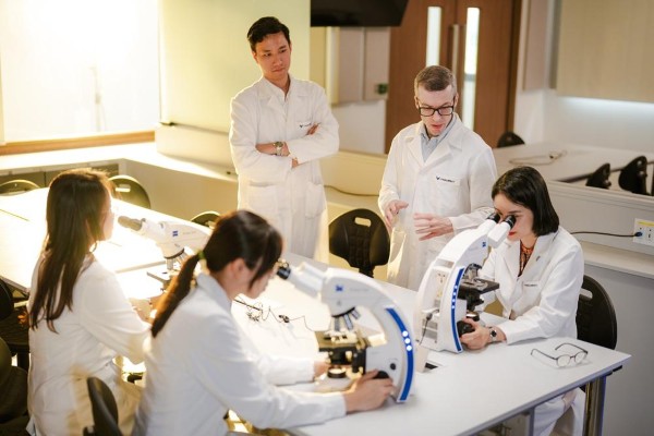 Công nghệ AI giúp chăm sóc sức khỏe