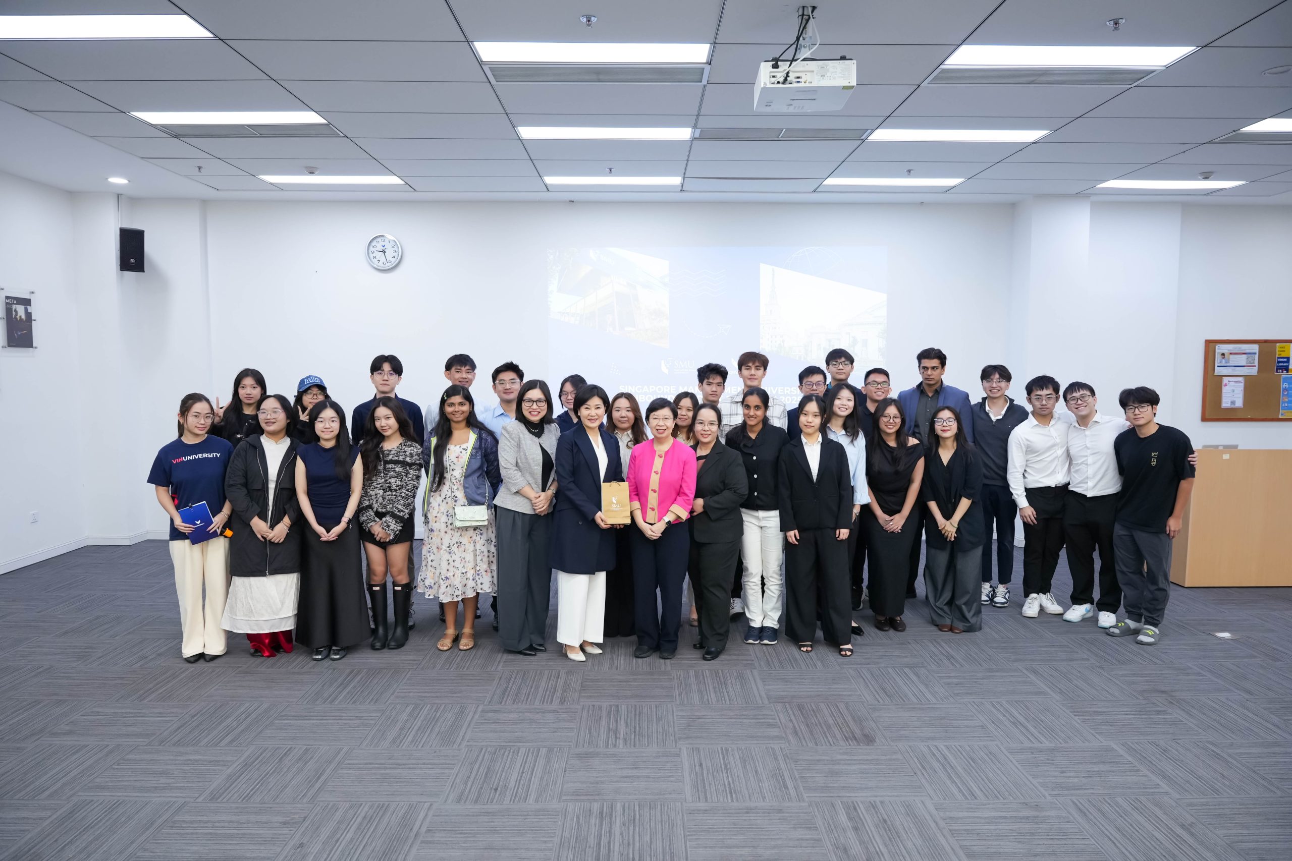 SMU Inbound Student Program December 2025 at VinUniversity: A Journey of Economic Insight, Cultural Immersion, and Global Learning