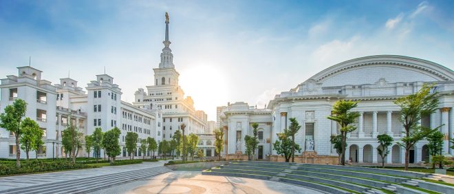 VinUniversity supports students through comprehensive programs covering everything from basics to advanced applications