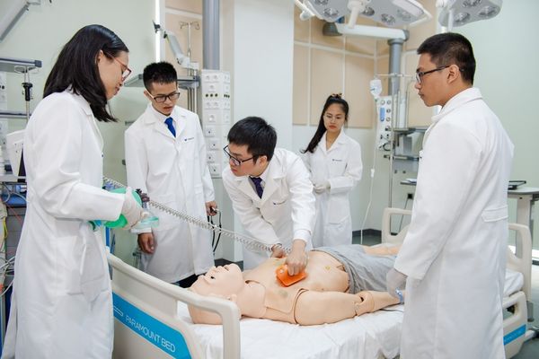 Nên chọn khối nào để thi vào y học dự phòng?