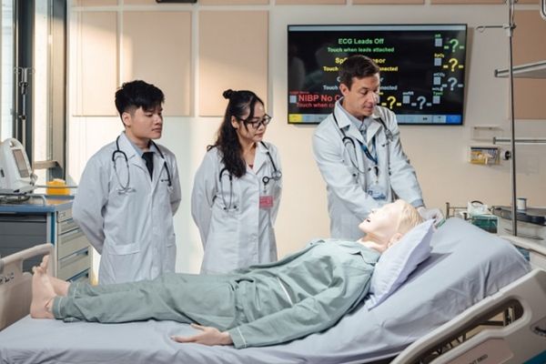 Chương trình học Bác sĩ Y khoa chuẩn quốc tế tại VinUni