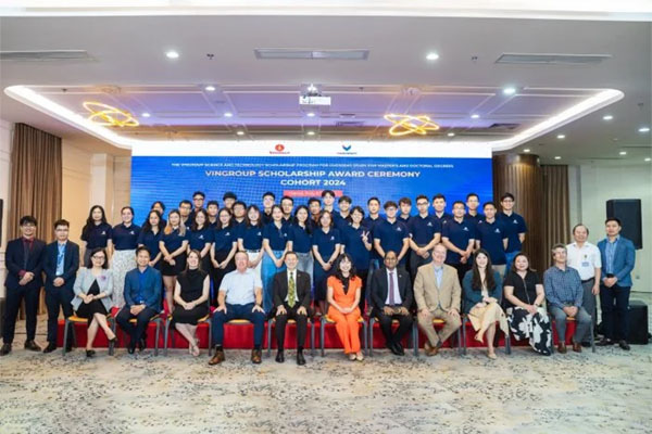Học bổng sau đại học Vingroup là Chương trình Học bổng Khoa học Công nghệ (KHCN) Đào tạo Thạc sĩ, Tiến sĩ Du học Nước ngoài
