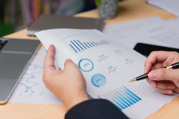 Lộ trình thăng tiến của chuyên gia nghiên cứu thị trường