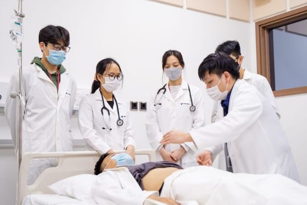 Học phí ngành điều dưỡng trong năm 2026 là bao nhiêu?