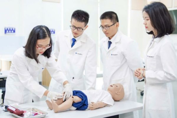 Chương trình cử nhân Điều dưỡng tại VinUni được kiểm định chuẩn quốc tế