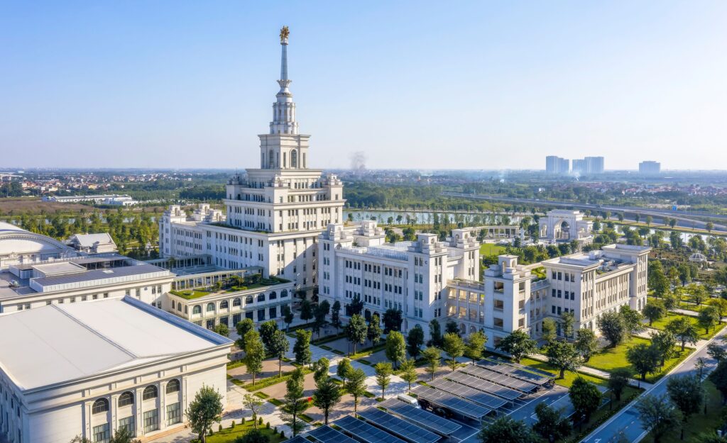 VinUniversity becomes the first and only Vietnamese university to join the Association of Pacific Rim Universities (APRU)